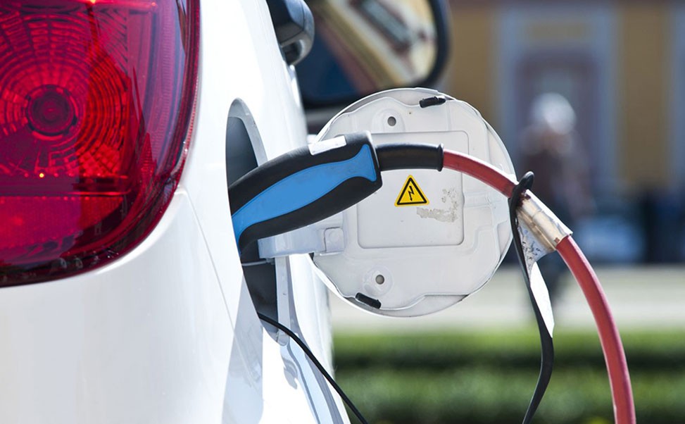 汽車(chē)充電樁加盟的市場(chǎng)機(jī)遇與挑戰(zhàn)